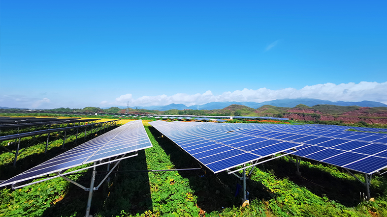 光伏发电为什么会被政府鼎力大举帮助，，，，，，，，和被众人追捧呢？？？？